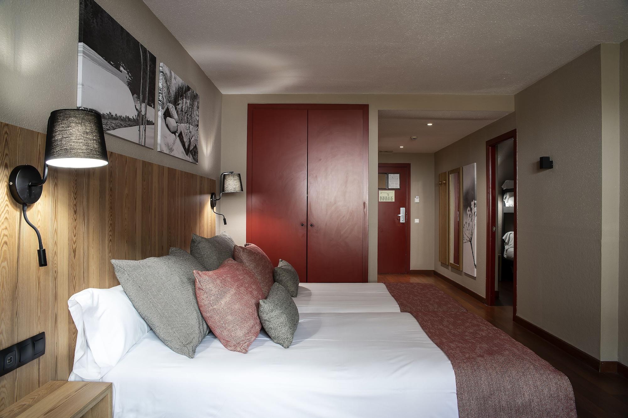 Hotel Grand Pas Пас-де-ла-Каса Экстерьер фото
