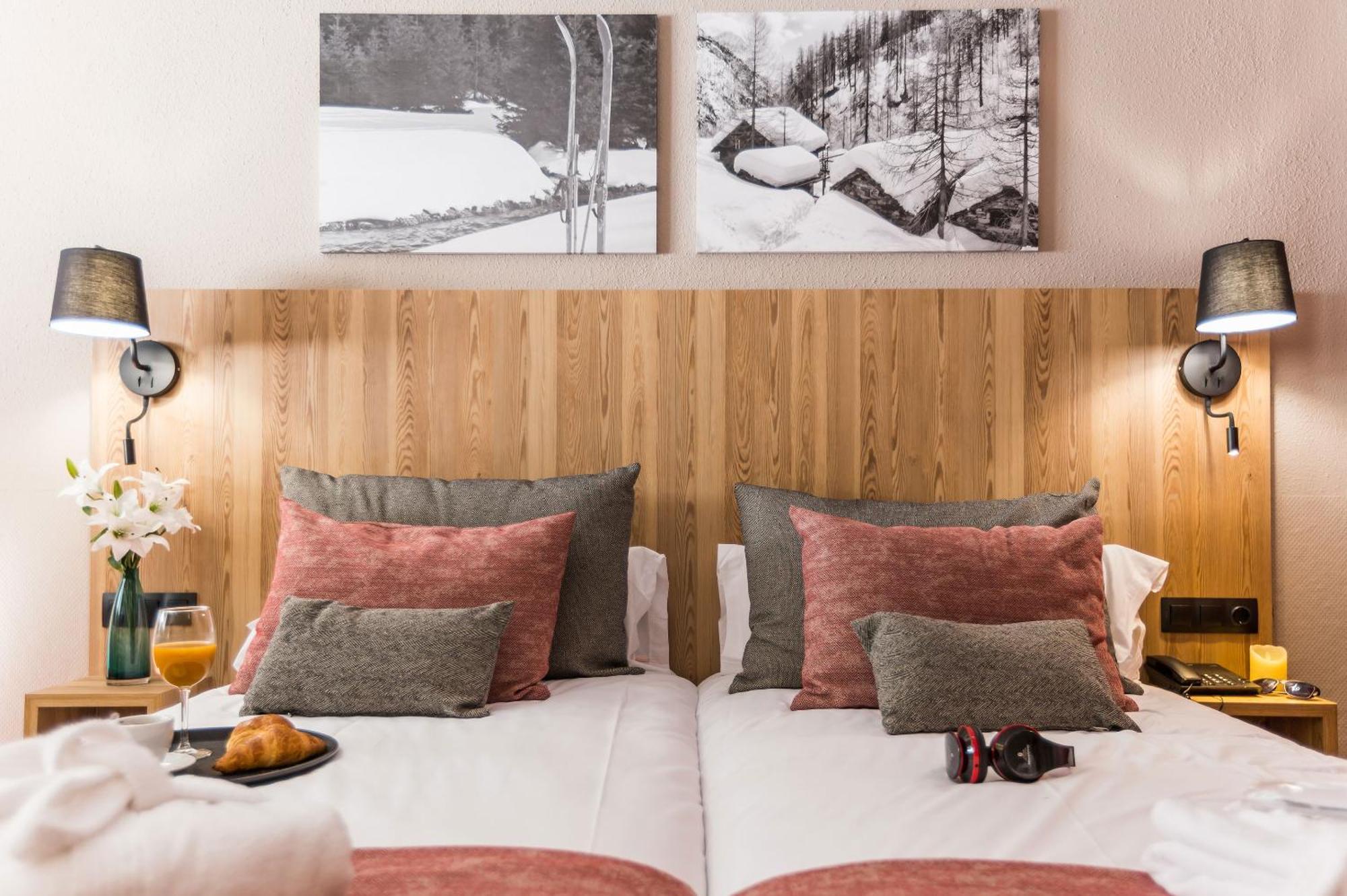 Hotel Grand Pas Пас-де-ла-Каса Экстерьер фото