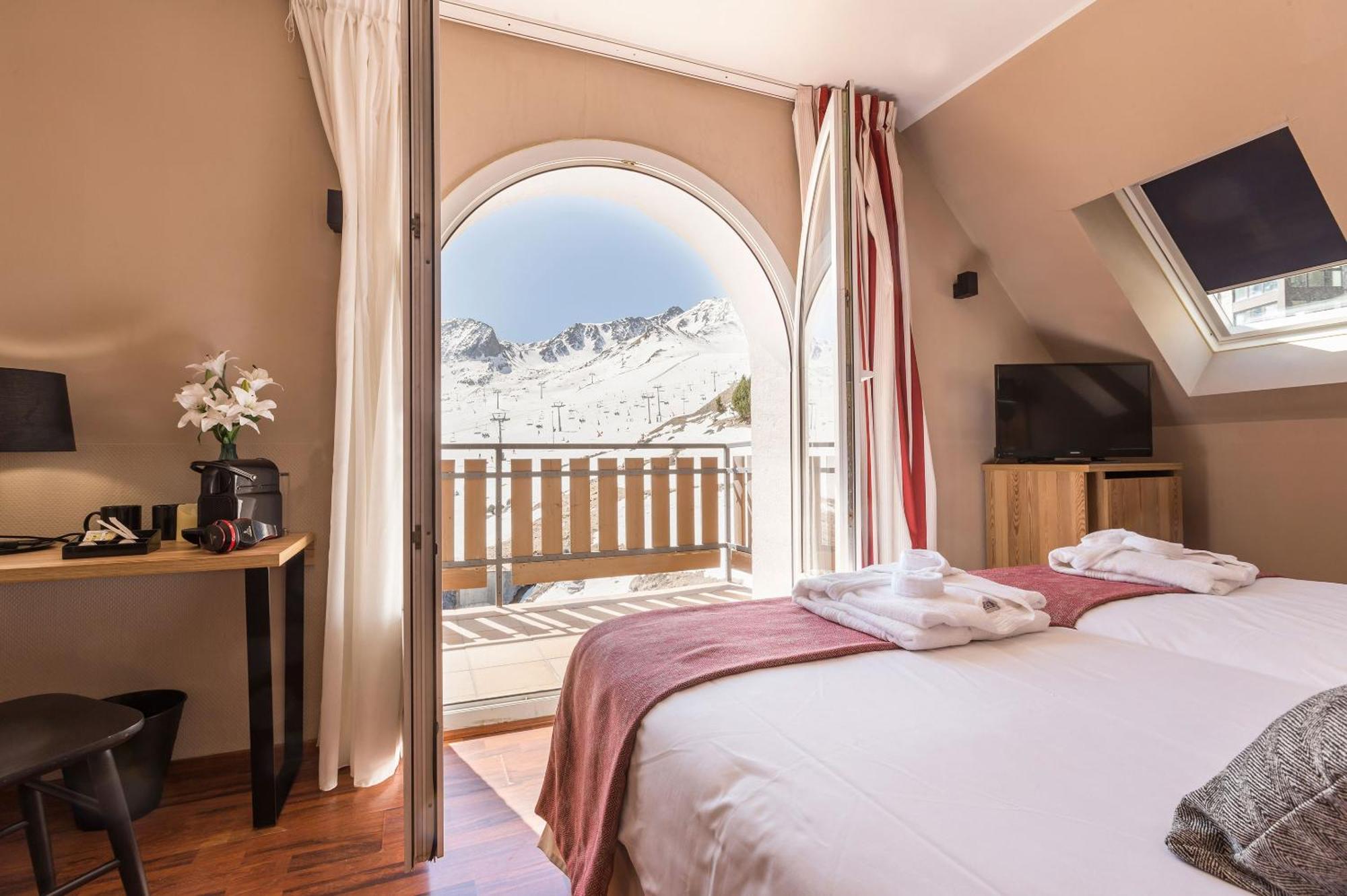 Hotel Grand Pas Пас-де-ла-Каса Экстерьер фото