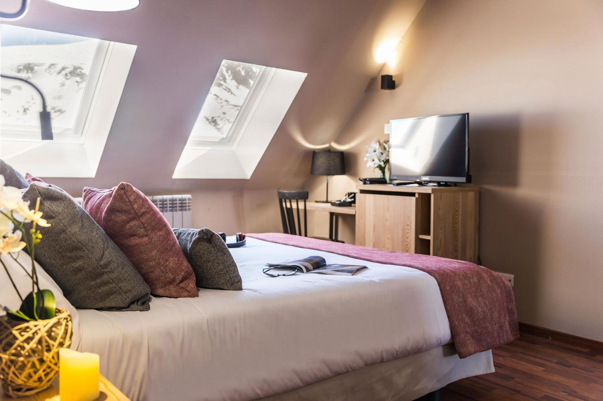 Hotel Grand Pas Пас-де-ла-Каса Номер фото