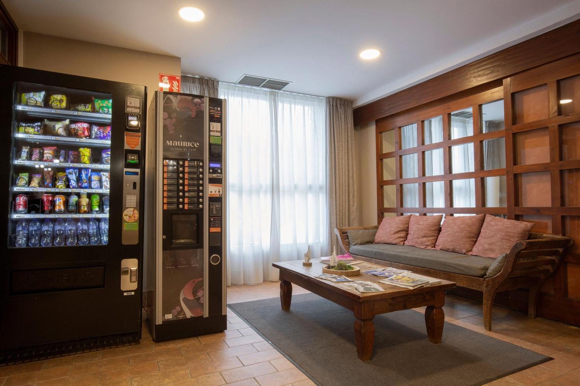 Hotel Grand Pas Пас-де-ла-Каса Экстерьер фото